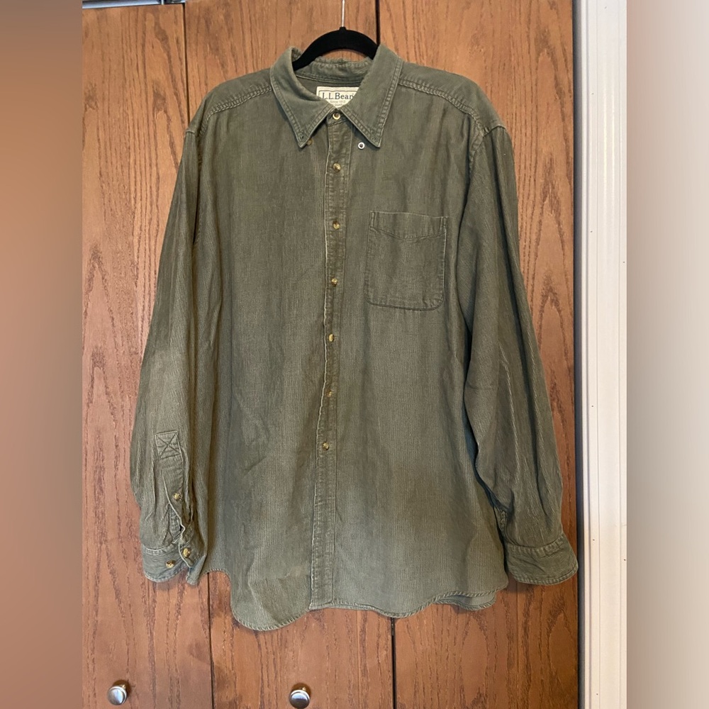 Men’s L.L. Bean Corduroy Button Down